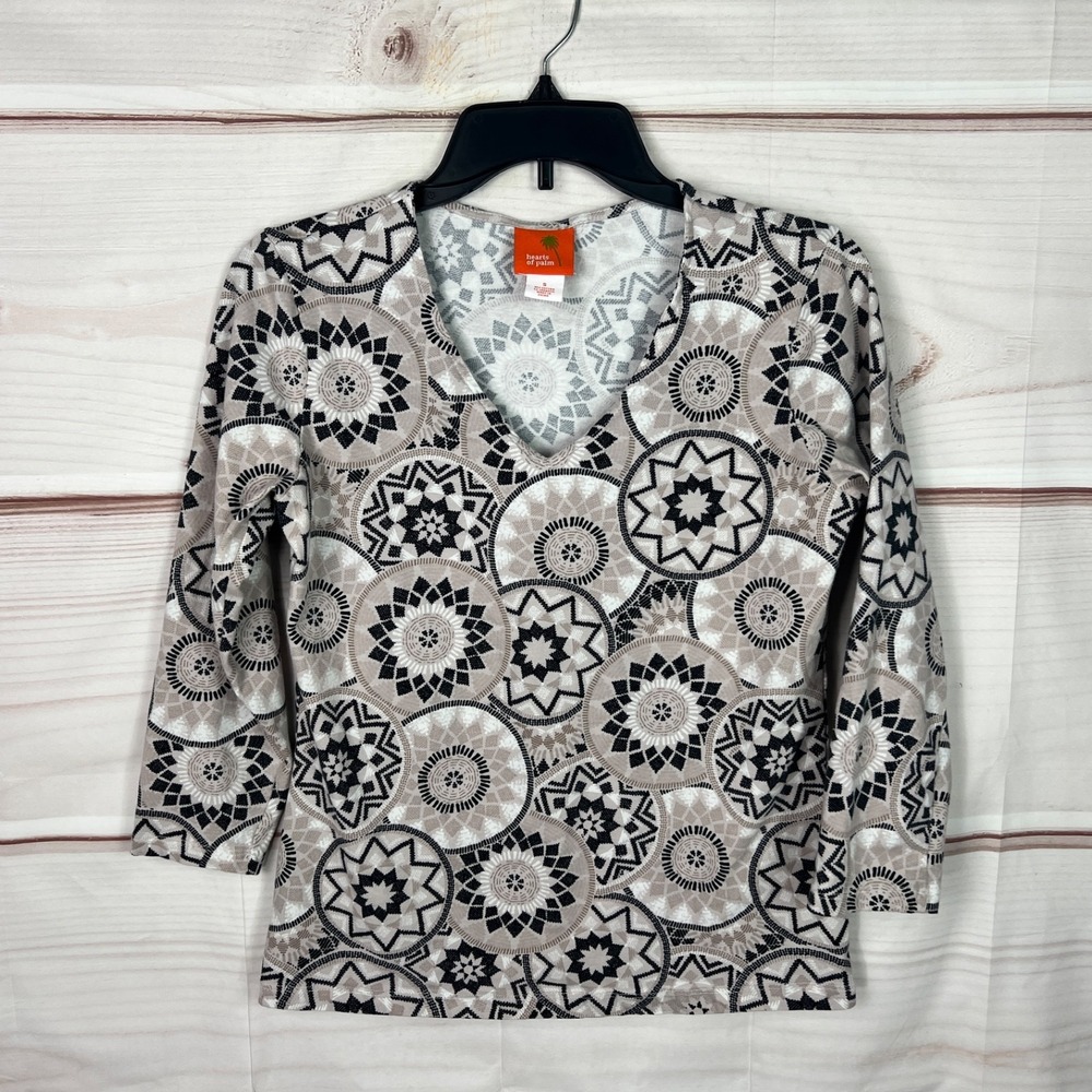 Hearts Of Palm Top Womens S Beige Black Mandala Print T-Shirt V-Neck 3/4 Sleeve